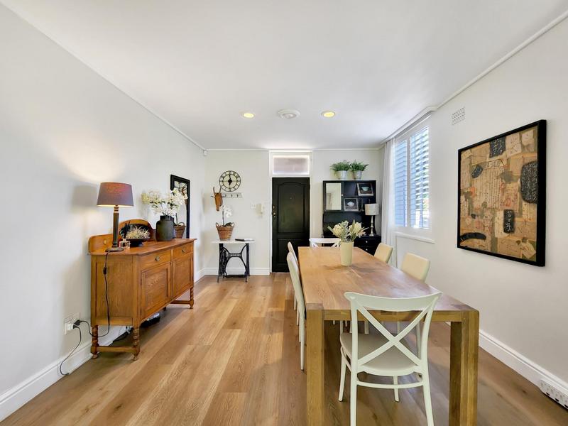 To Let 2 Bedroom Property for Rent in Rondebosch Western Cape